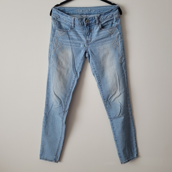 American Eagle Super Stretch Low Rise Jegging Size 4 - Picture 2 of 11
